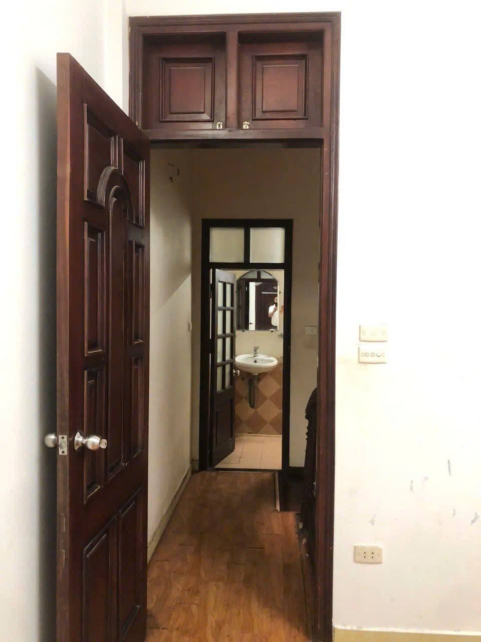 Cho thuê nhà ngõ Thống Nhất, Đại La 4 tầng x 32m2, 3 ngủ, 9 Triệu ô tô 50m - Ảnh 1